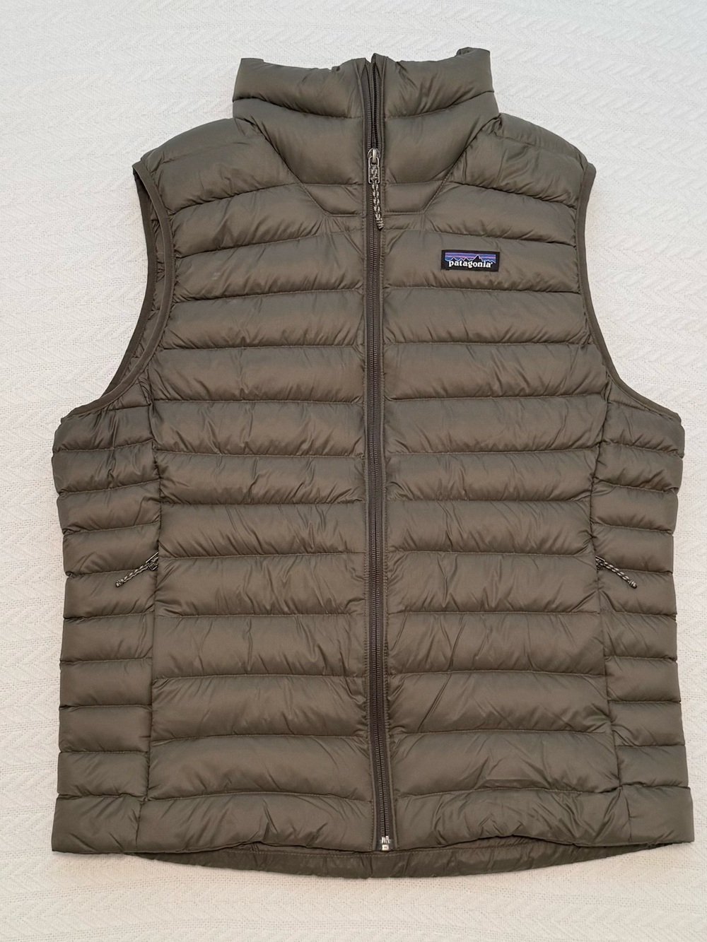 Patagonia Down Sweater Vest - Picture 4 of 16